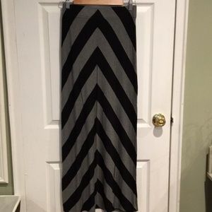 Banana Republic Maxi Skirt (XS) - EUC